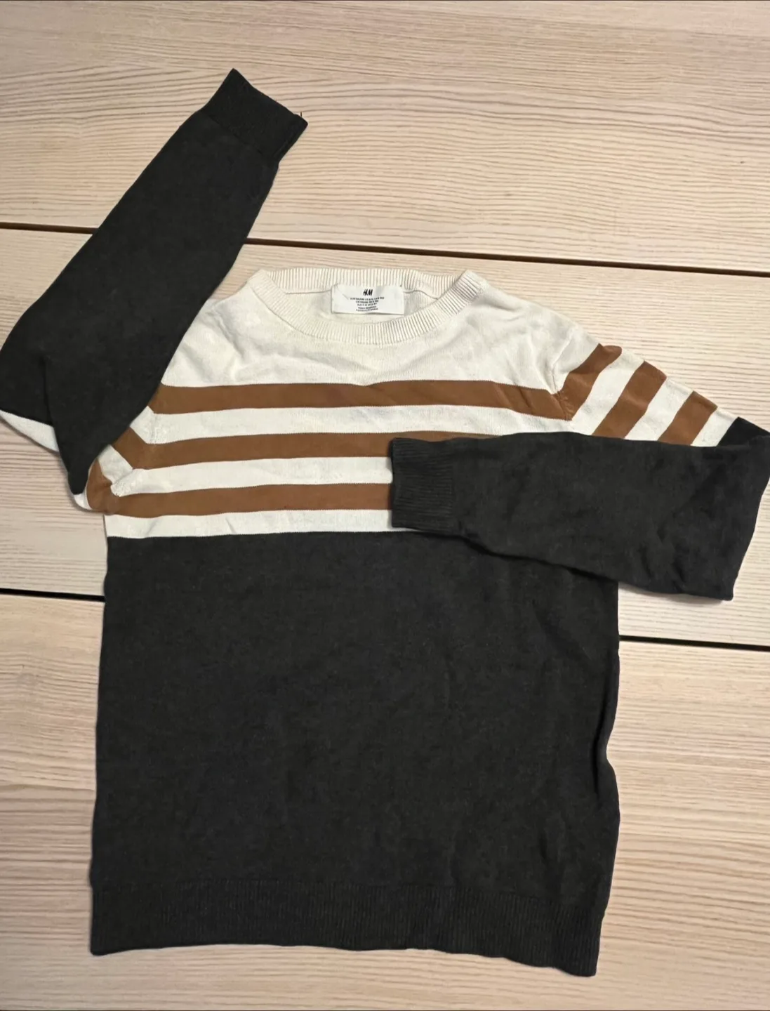 H&M Striped Crewneck Sweater, Size 5-6Y image indicator(2)