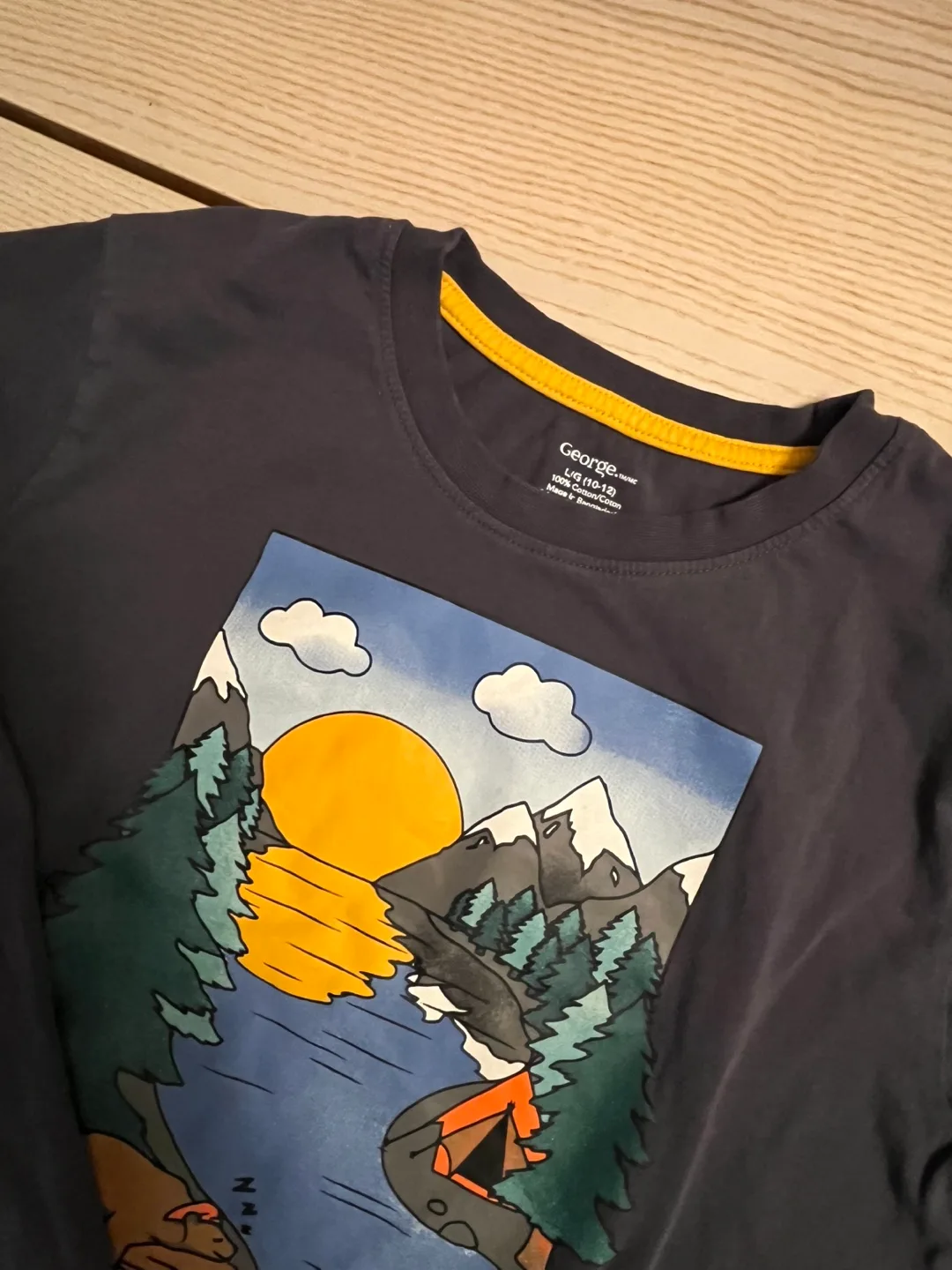 George Kids Long Sleeve Shirt - Size L (10-12) image indicator(2)