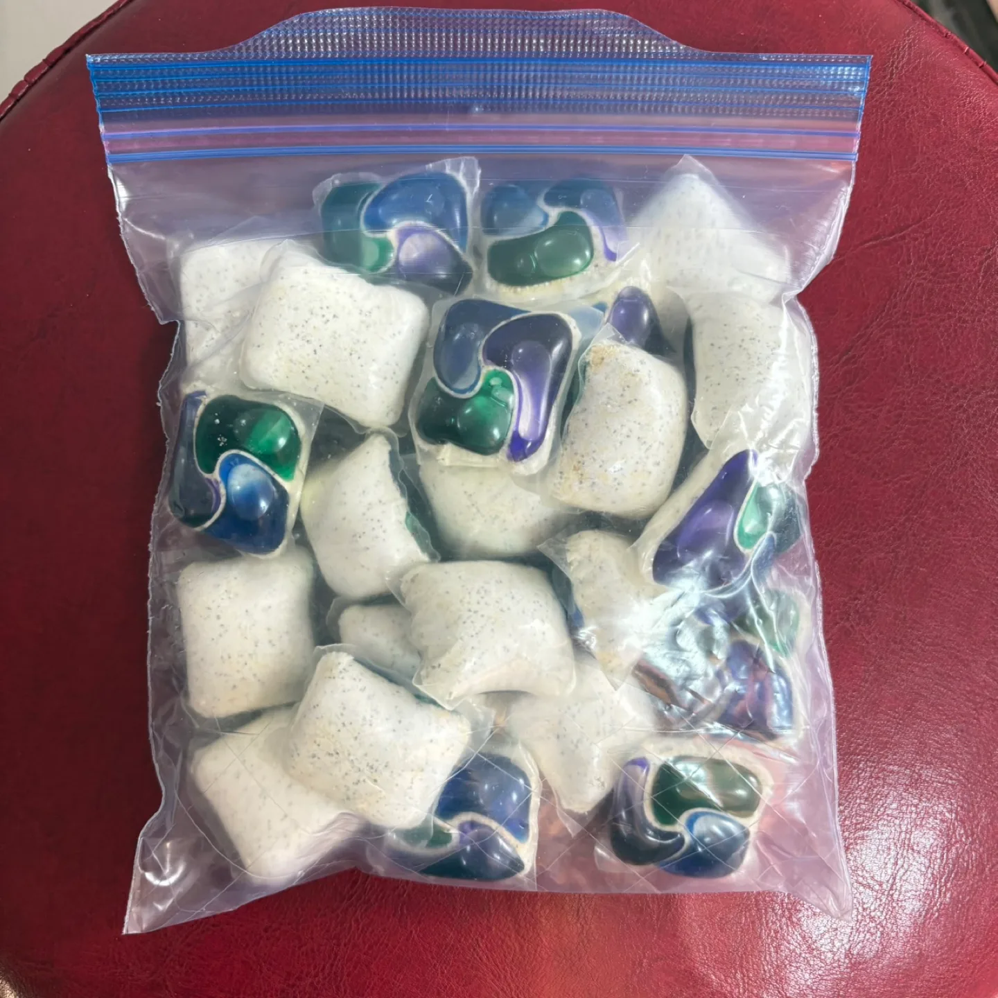 Cascade Platinum Plus Dishwasher Pods thumbnail