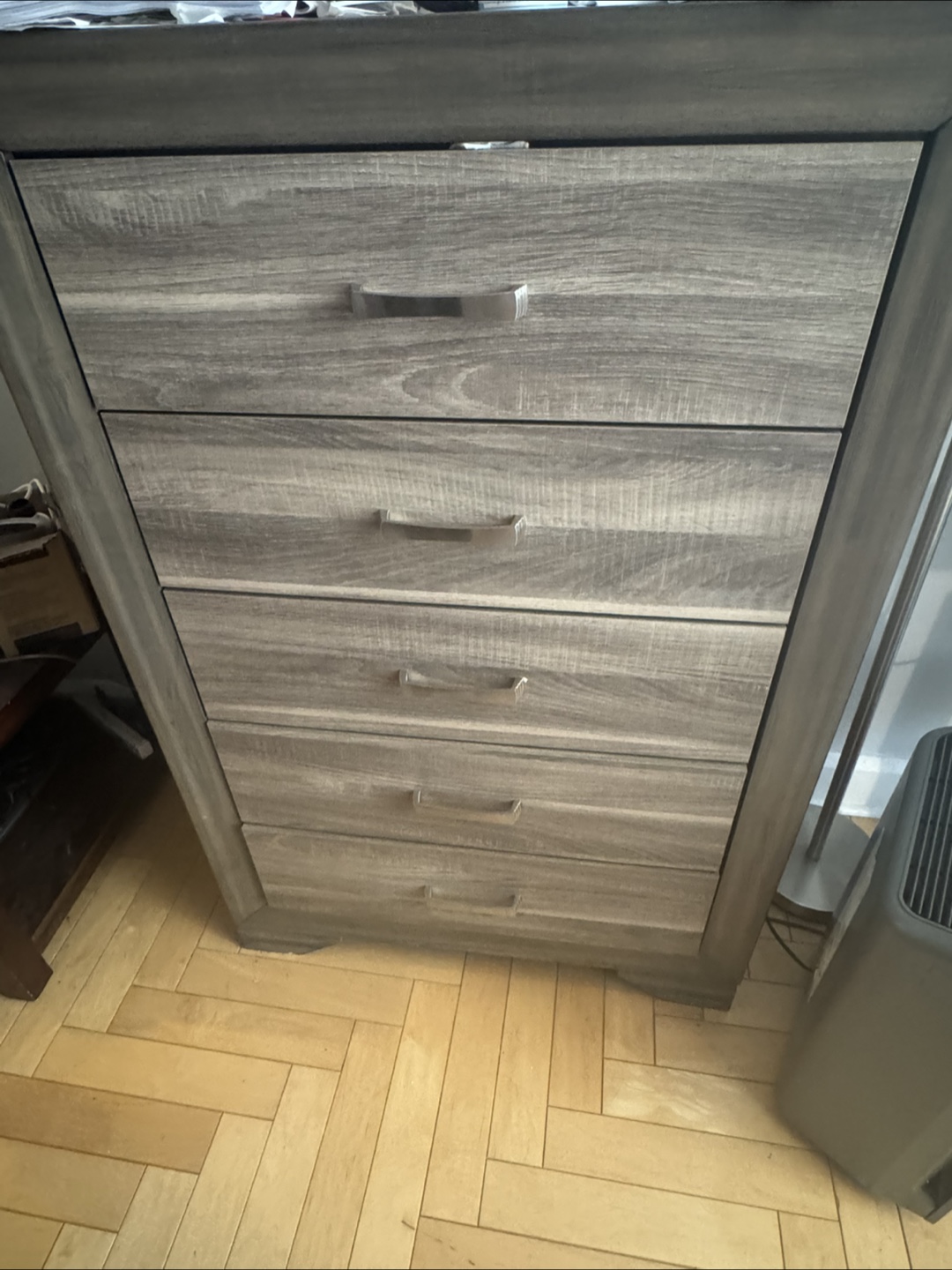 Solid Wood Ashley Furniture 5-Drawer Dresser - photo 3