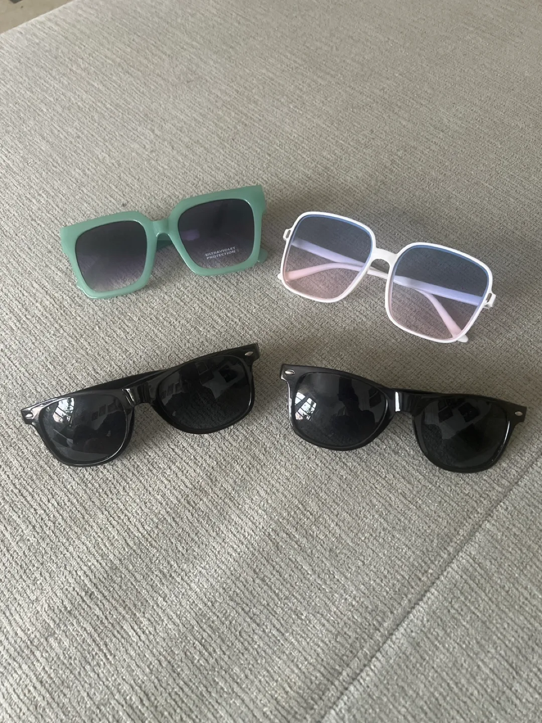 🥕Four Pairs of new sunglasses. thumbnail
