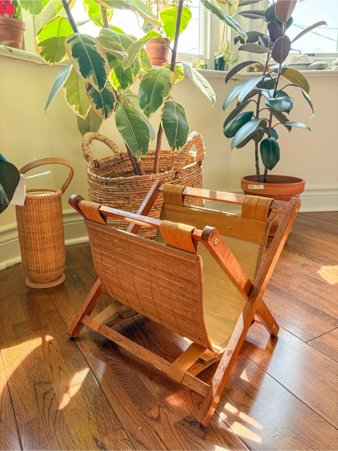 Vintage Magazine Rack - Wood & Woven Design thumbnail