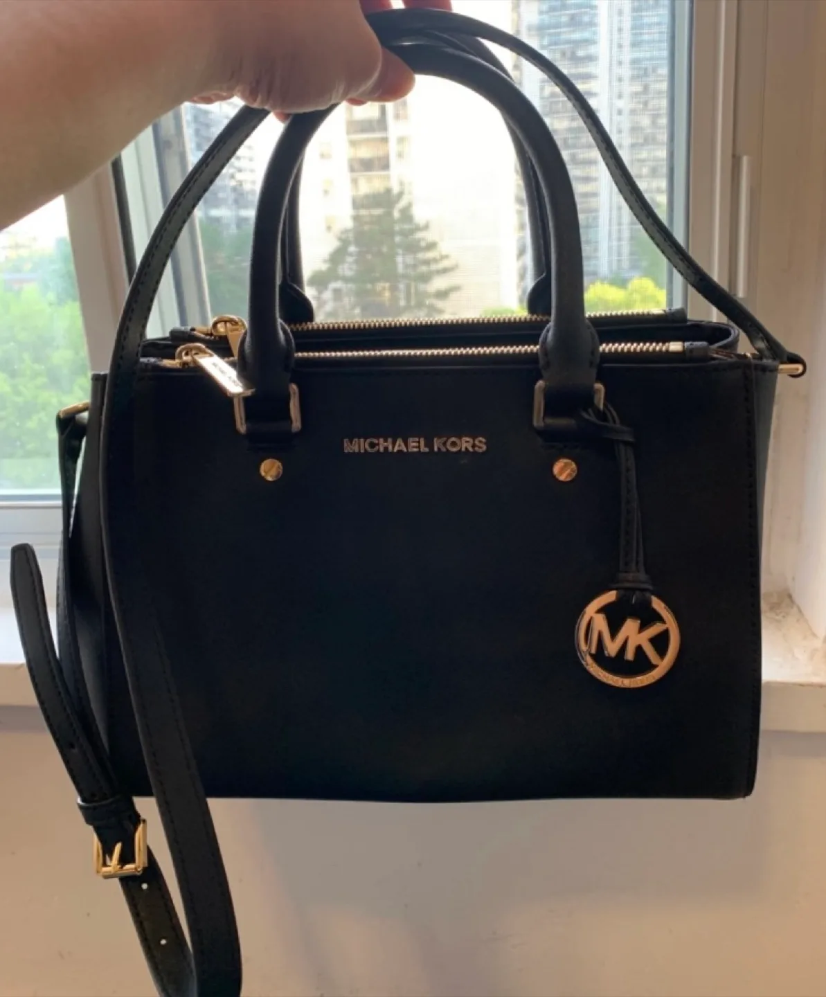 Michael Kors Black Leather Handbag image indicator(2)