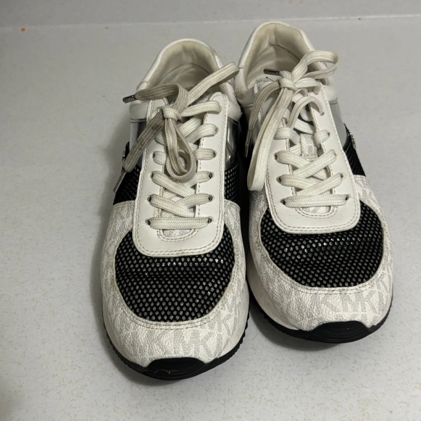 Michael Kors Sneakers, Size 8 thumbnail