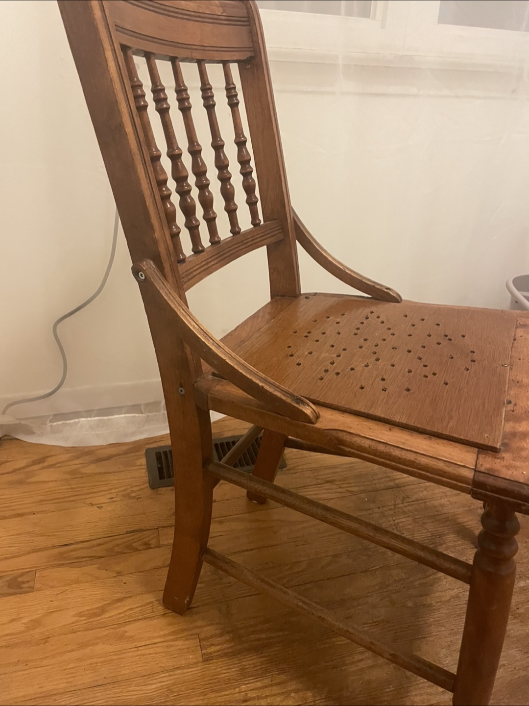 Vintage Wooden Chair - photo 3