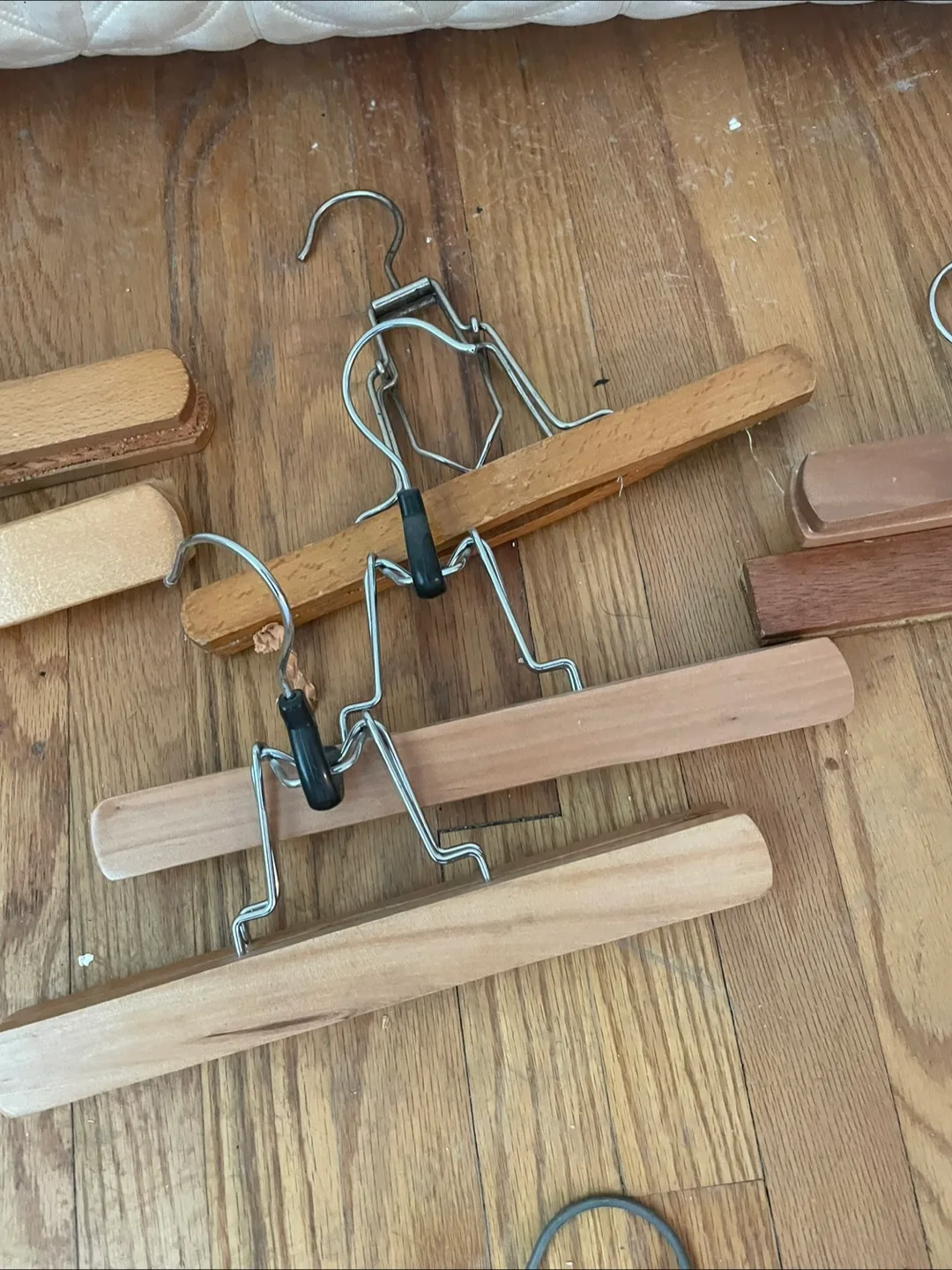 Pant and skirt Hangers  - Variety thumbnail