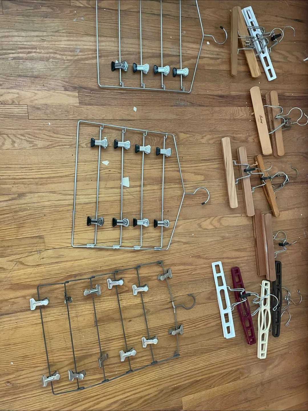 Pant and skirt Hangers  - Variety image indicator(2)