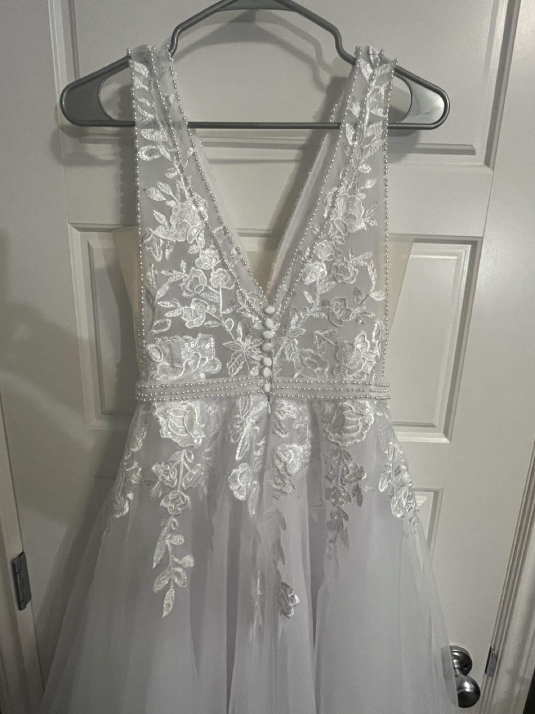 White Wedding Dress with Floral Lace - photo 5