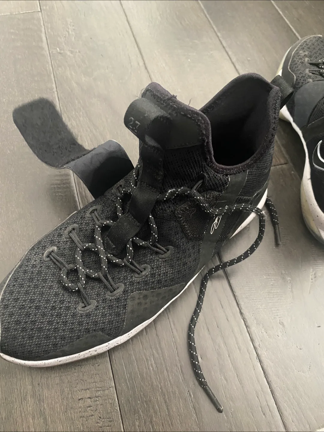 Nike LeBron x1v GS Basketball Shoes Size 7Y image indicator(5)