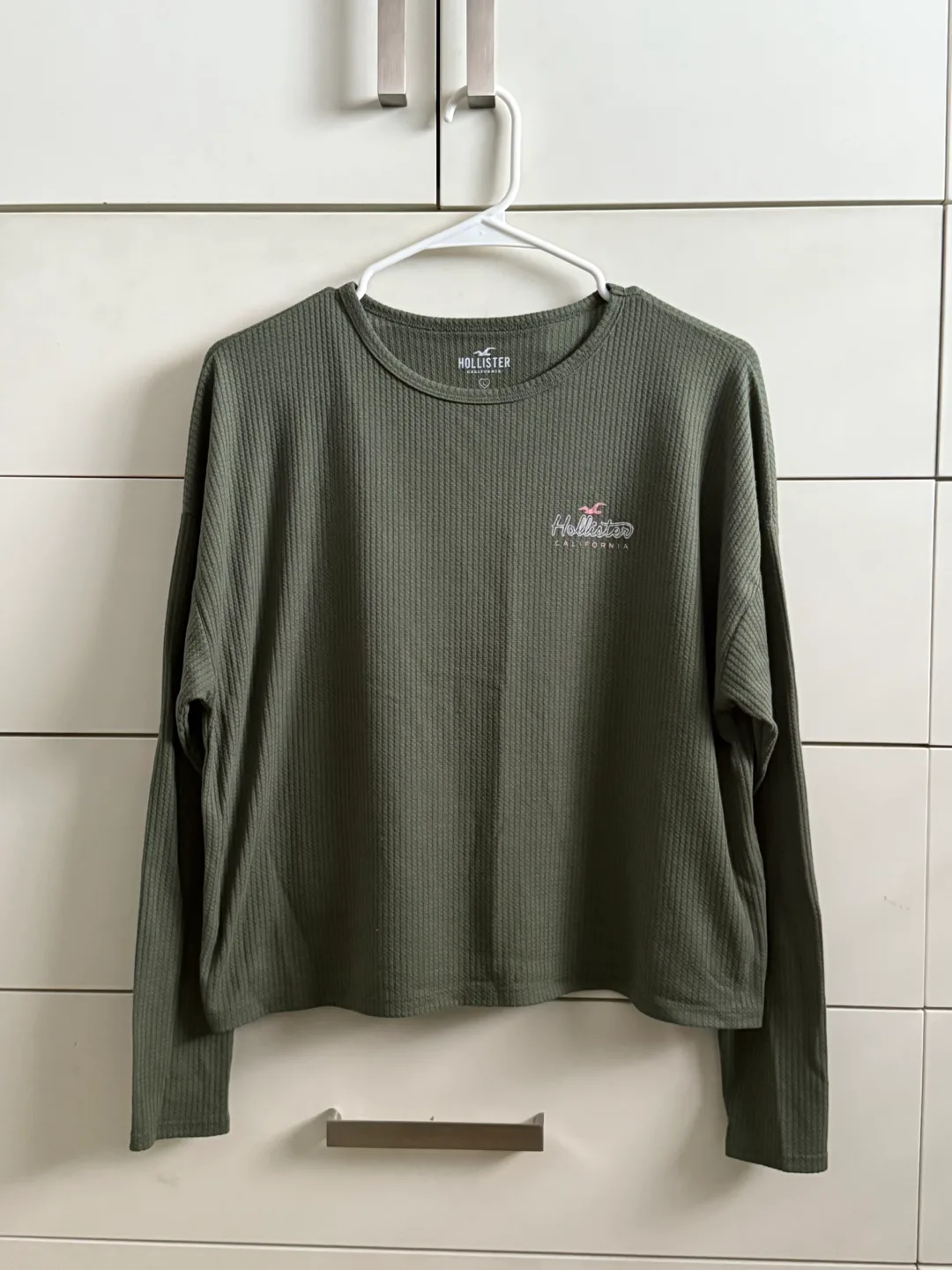 Hollister Olive Green Long Sleeve - Size L thumbnail