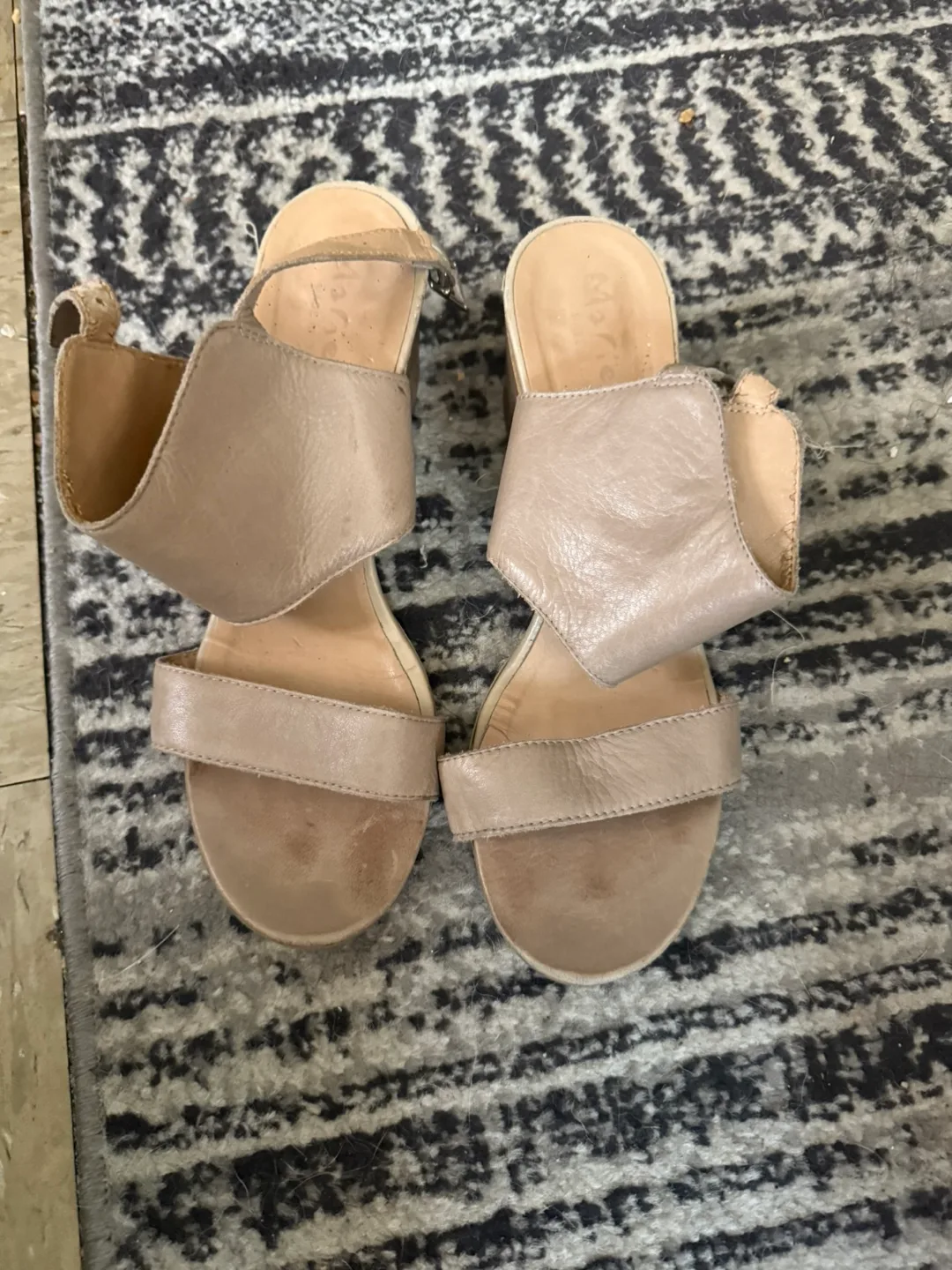 Mariella Italian Leather Sandals - Size 8.5M thumbnail