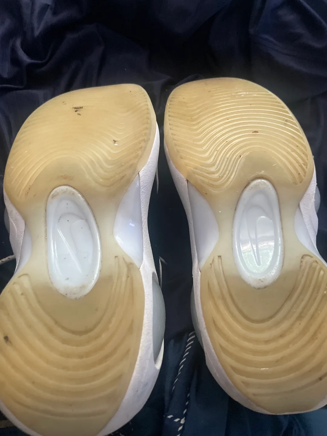 Nike Air Total Max Uptempo White/Black Size 11 image indicator(2)