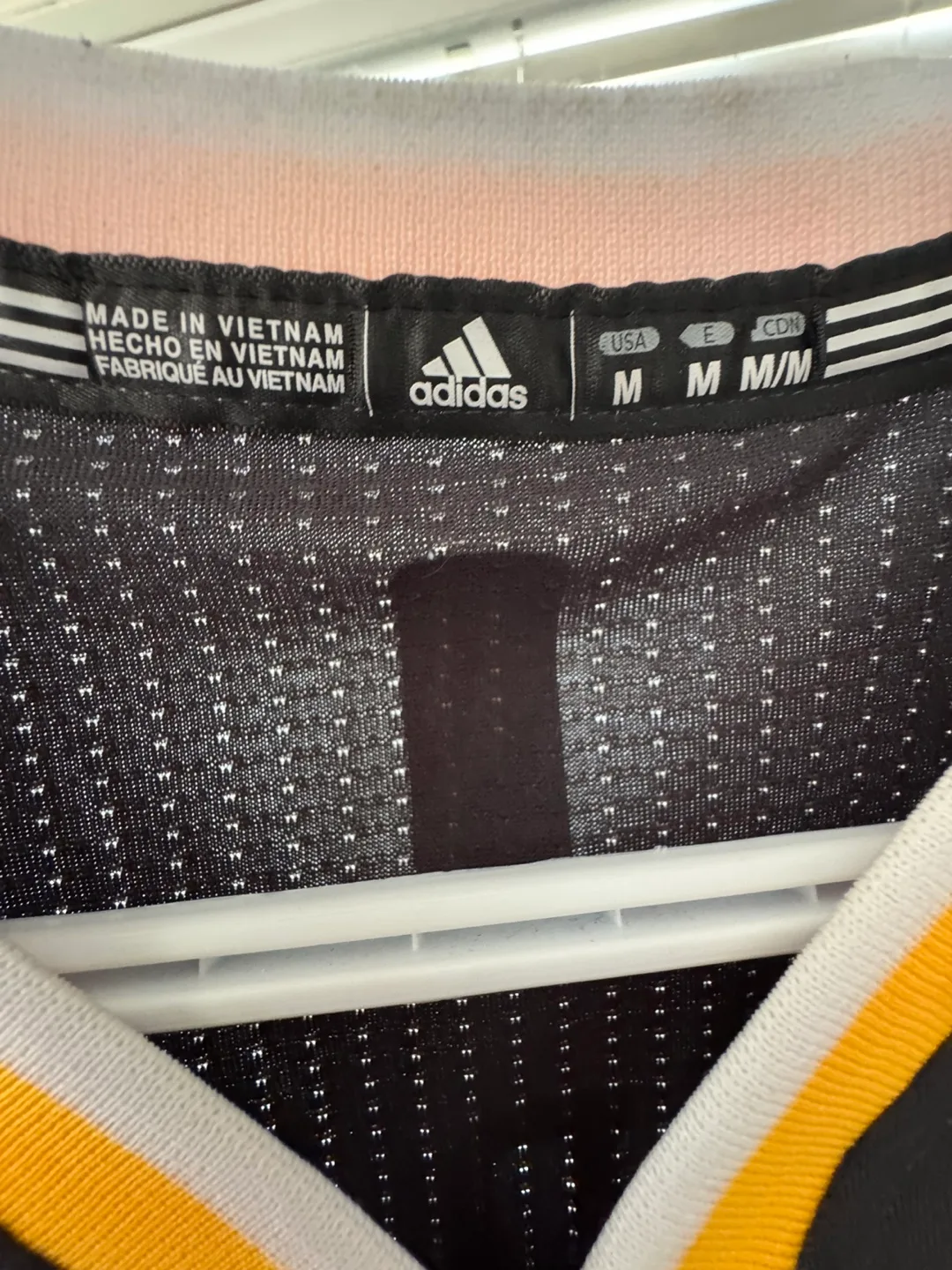 Vintage Adidas NBA Curry #30 Warriors Jersey Shirt- Size M image indicator(3)