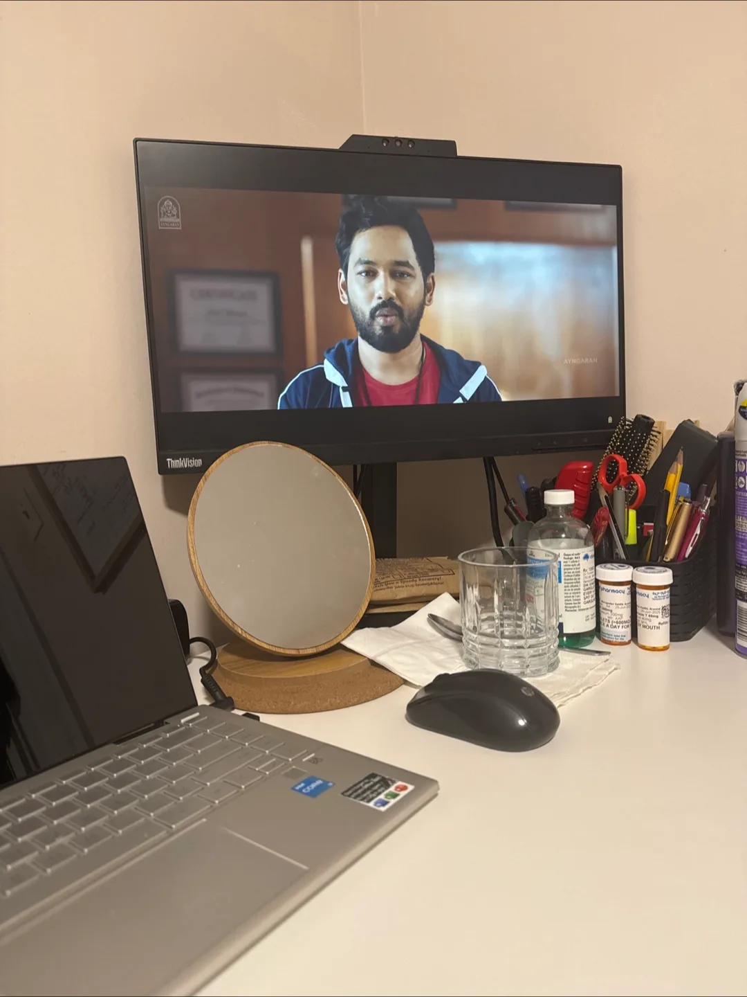 Lenovo ThinkVision Monitor with Box image indicator(3)