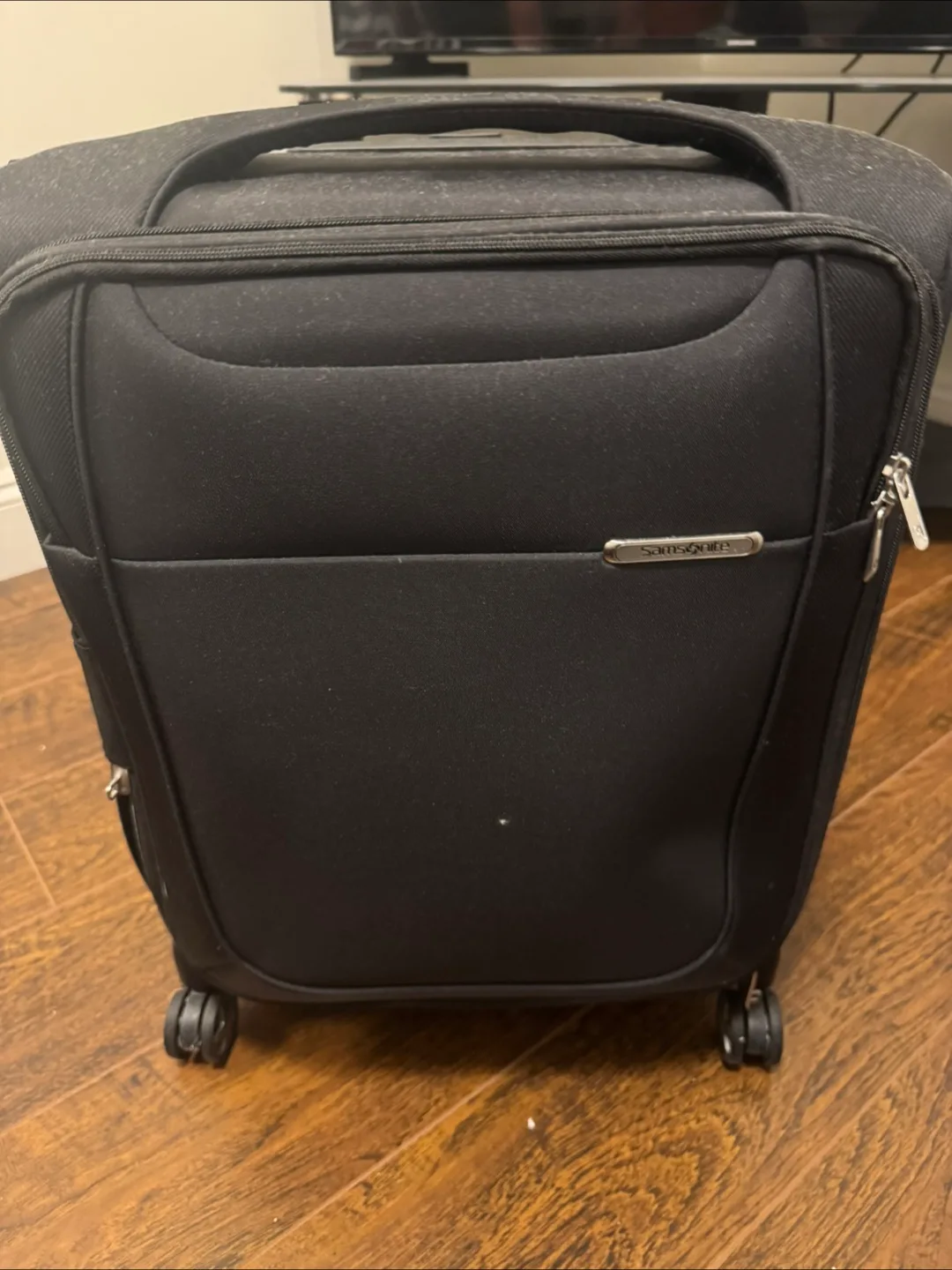 Samsonite Black Carry-On Suitcase thumbnail