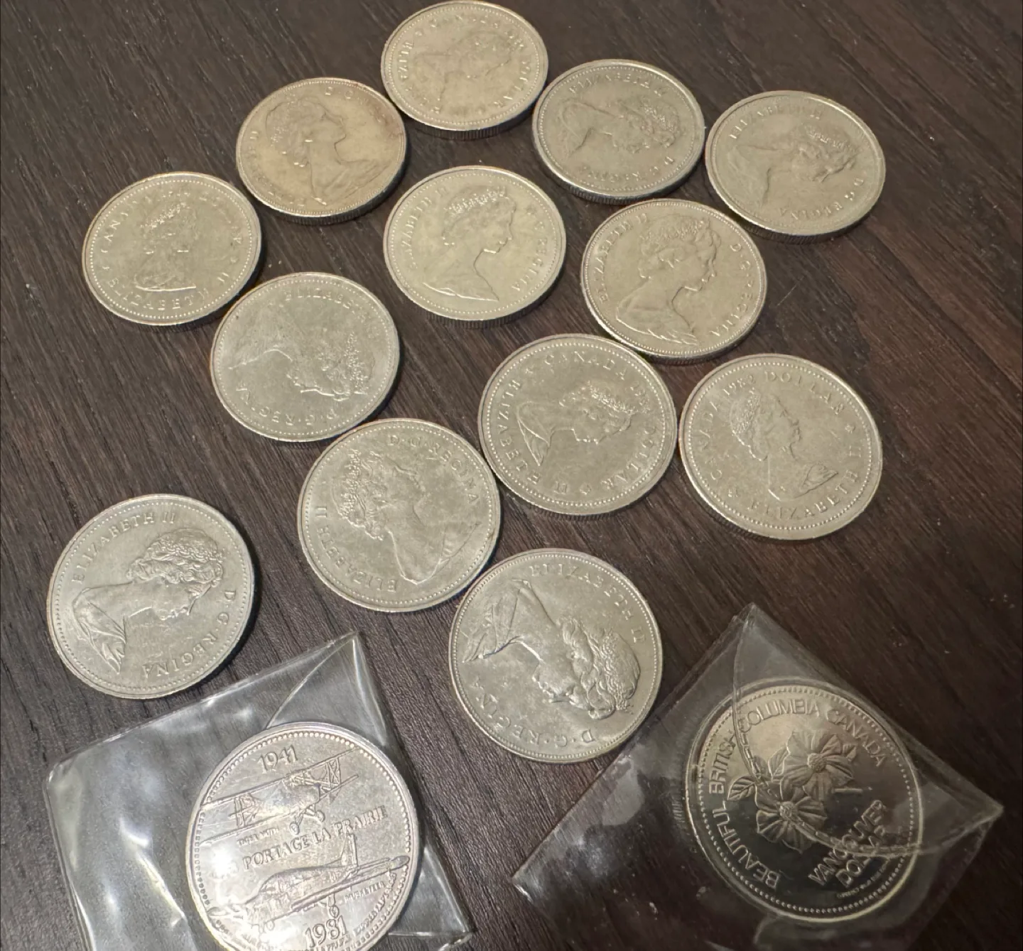 Mixed Lot of Collectible Canadian Coins image indicator(2)