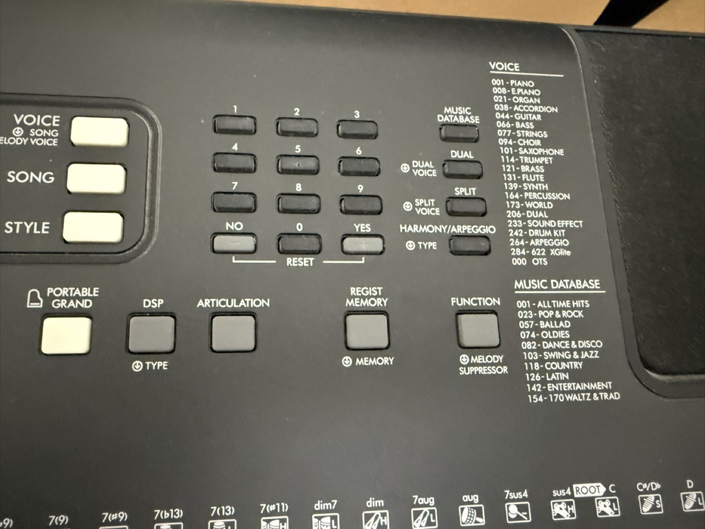 Yamaha PSR-E373 Portable Keyboard - photo 5