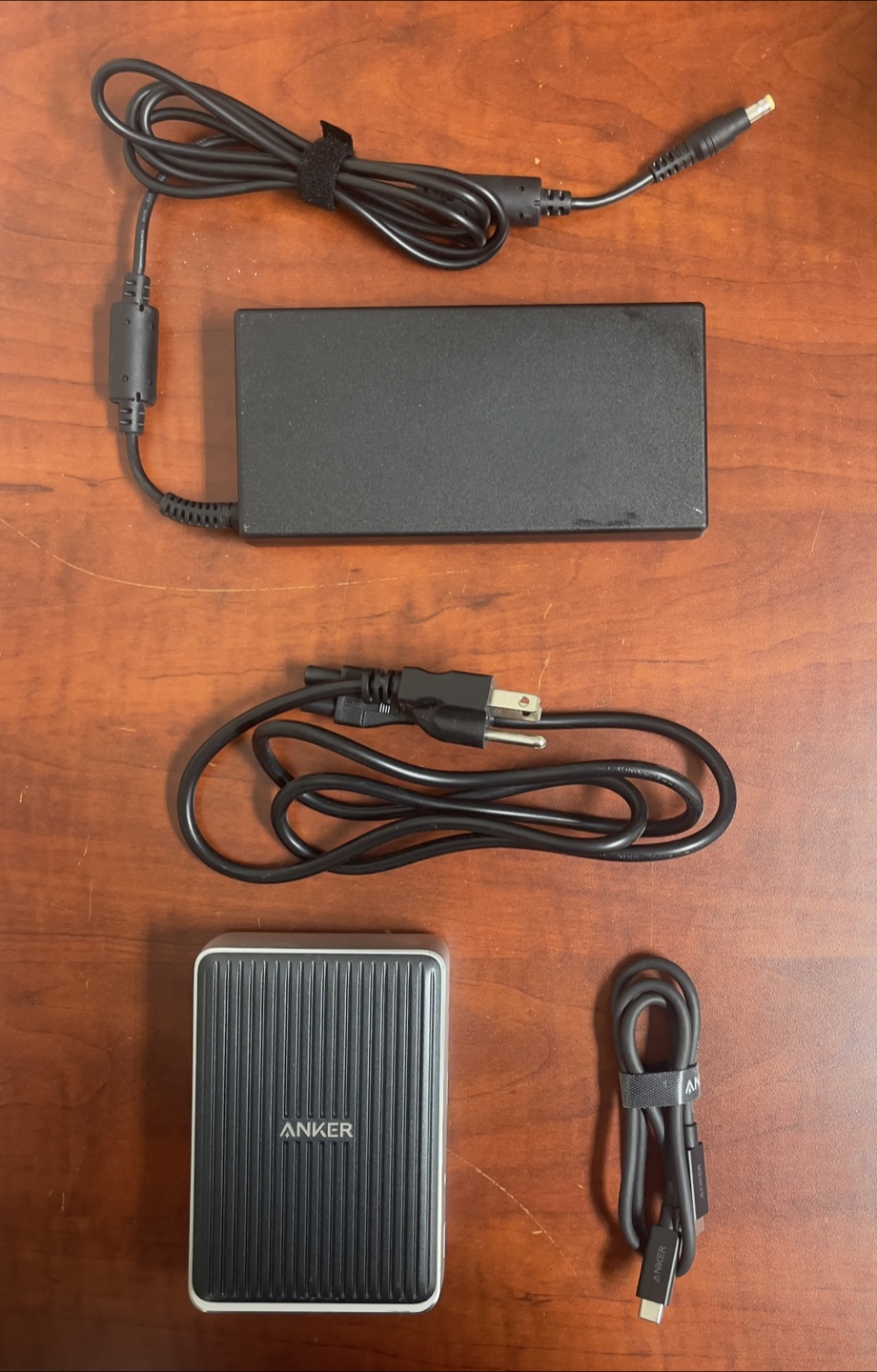 Anker 577 Thunderbolt Docking Station (13-in-1, Thunderbolt 3)