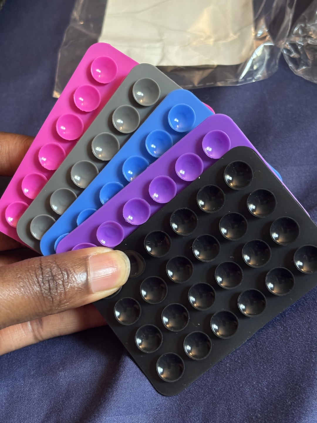 Silicone Rubber Suction/Non-slip Adhensive Phone Holder - photo 2