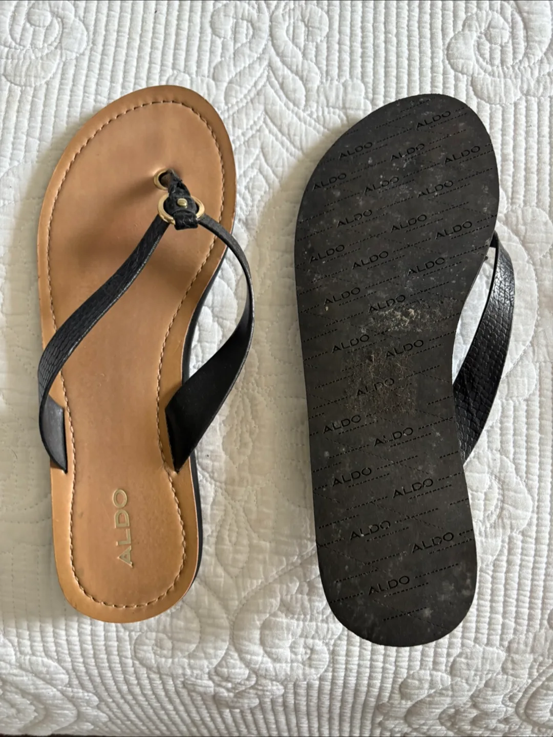 ALDO Black & Tan Flip Flops.  Size 8 image indicator(5)