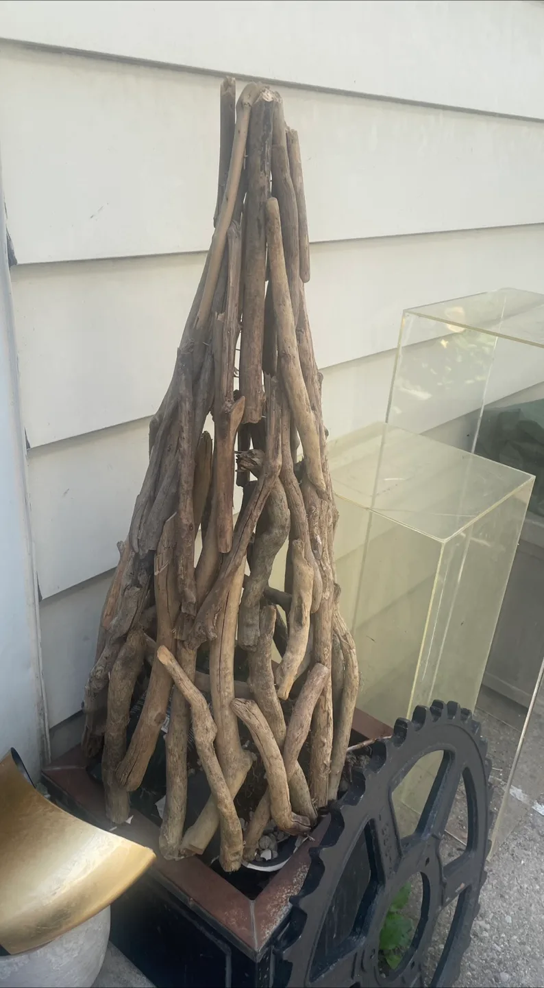 Driftwood Topiary thumbnail