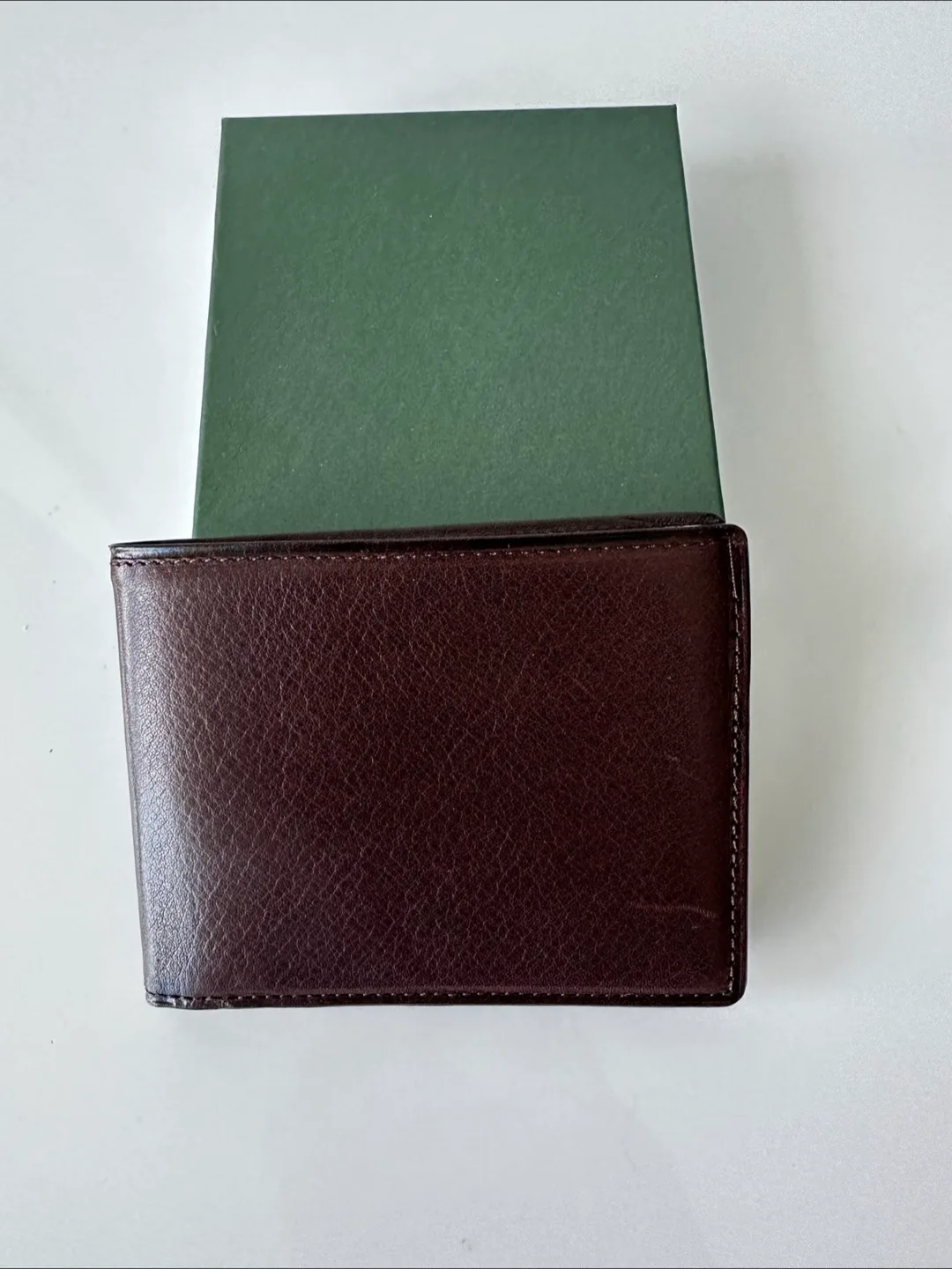 Leather Bifold Men’s Wallet with Box thumbnail