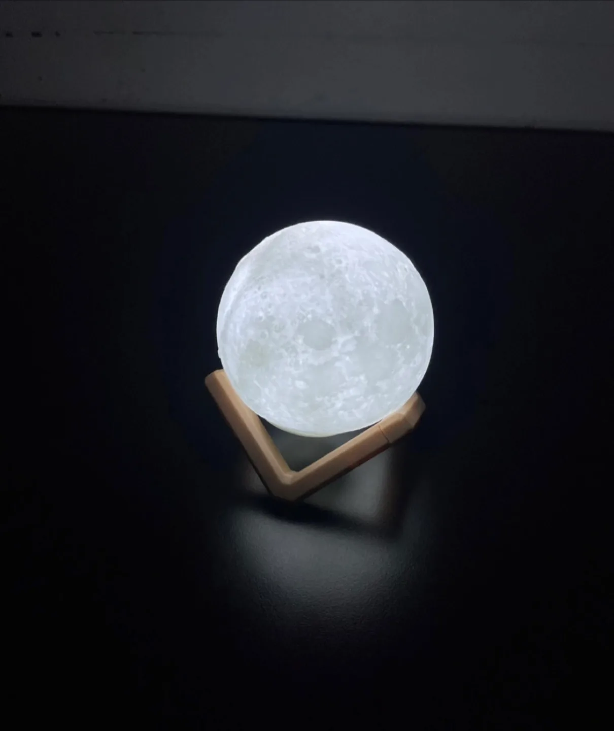 Small LED Moon Light thumbnail