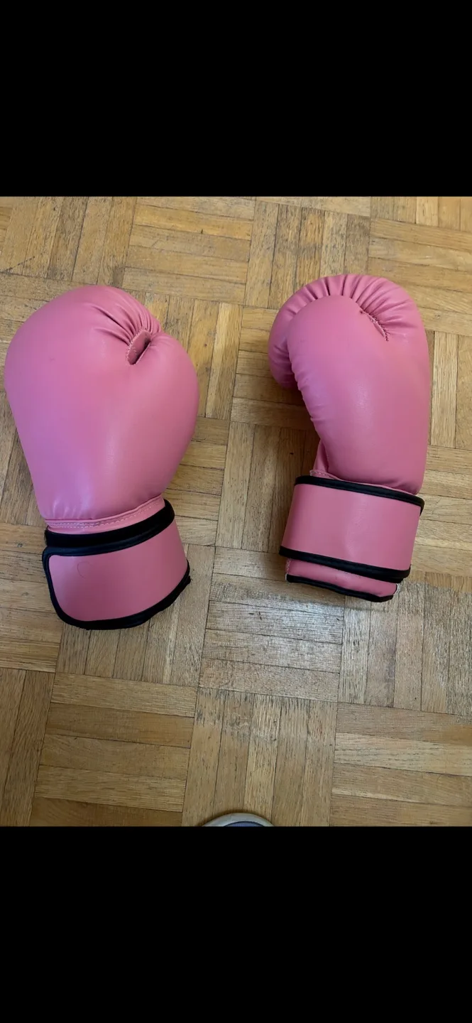 Pink Boxing Gloves thumbnail