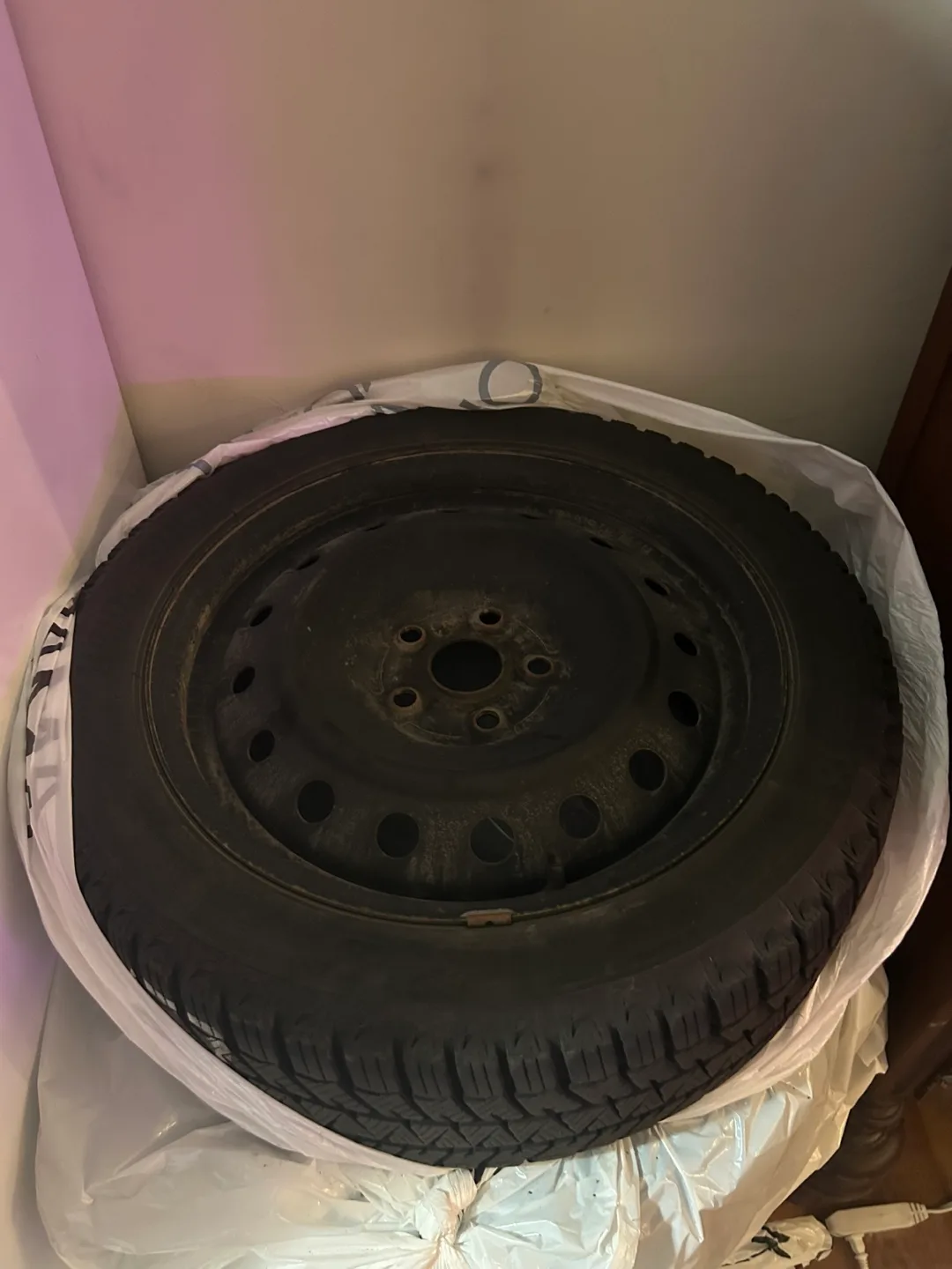 Bridgestone Blizzak WS90 235/45R17 Winter Tires with Rims thumbnail