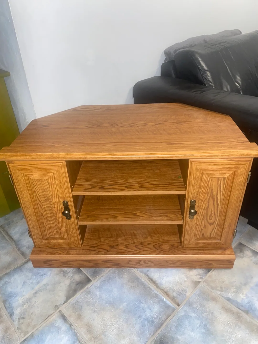 Corner Tv Stand / Unit thumbnail
