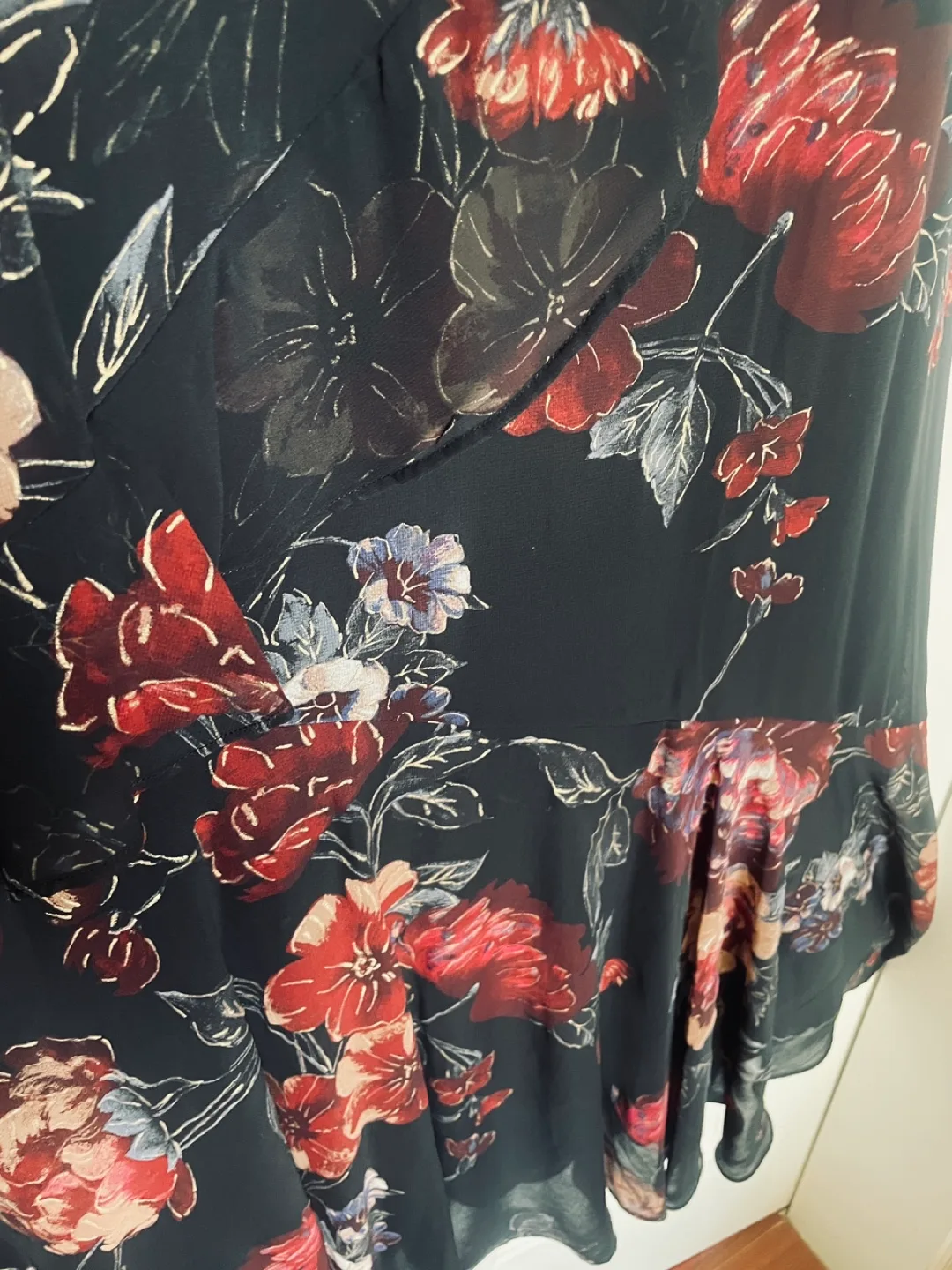 Taylor Dresses Floral Print Maxi Dress image indicator(2)