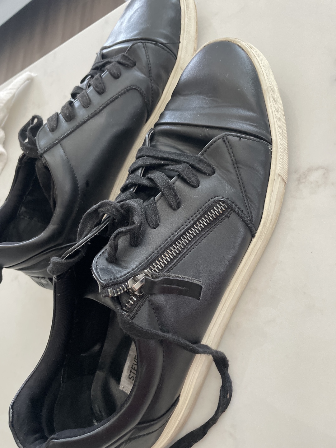 Steve Madden YOUNG Men's Black Sneakers - Size 12 - photo 3