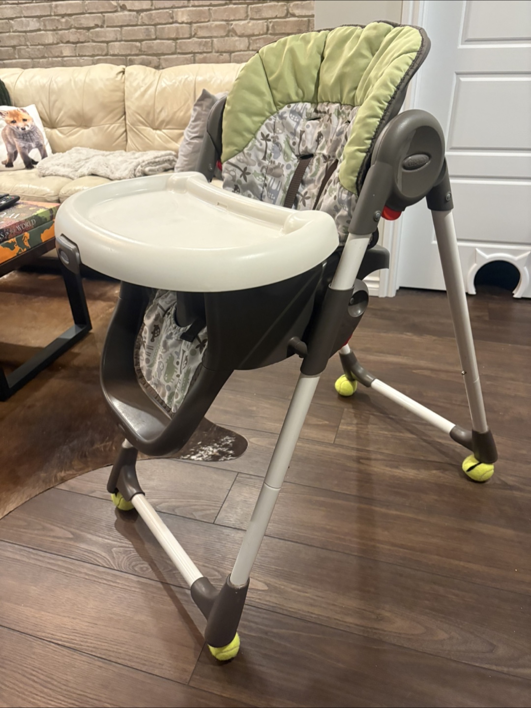High Chair - photo 2