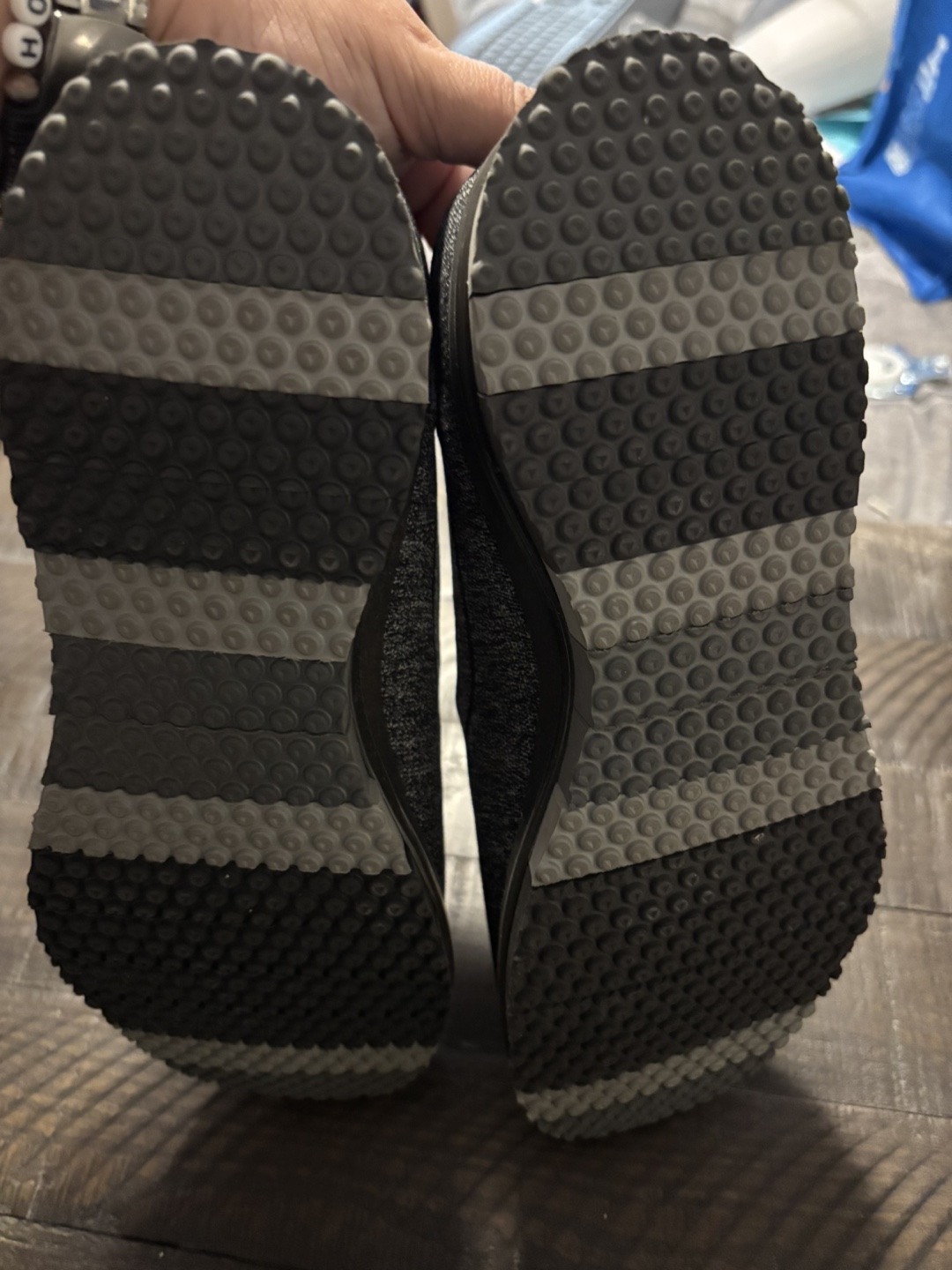 Skechers GOga Mat Gray Slip-on Shoes - Size 8 🇨🇦 - photo 3