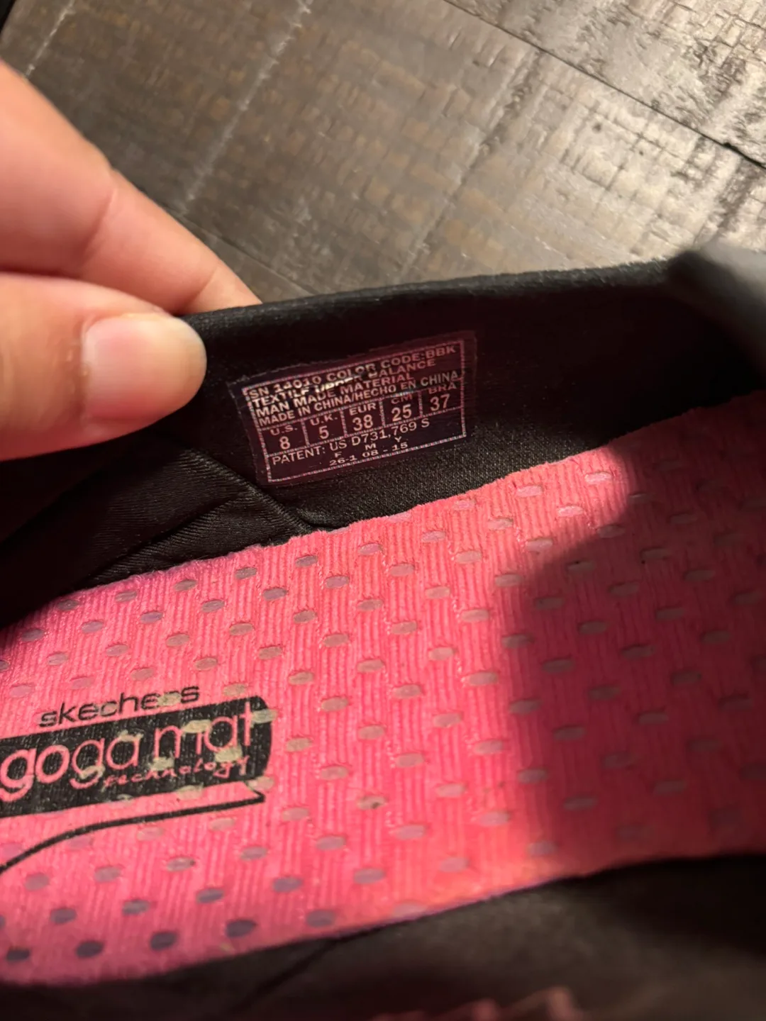 Skechers GOga Mat Gray Slip-on Shoes - Size 8 🇨🇦 image indicator(4)