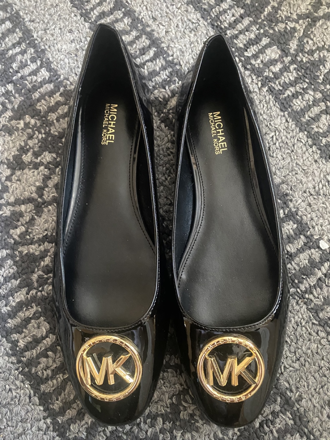 Michael Kors Black Patent Leather Flats BNWOT - photo 4