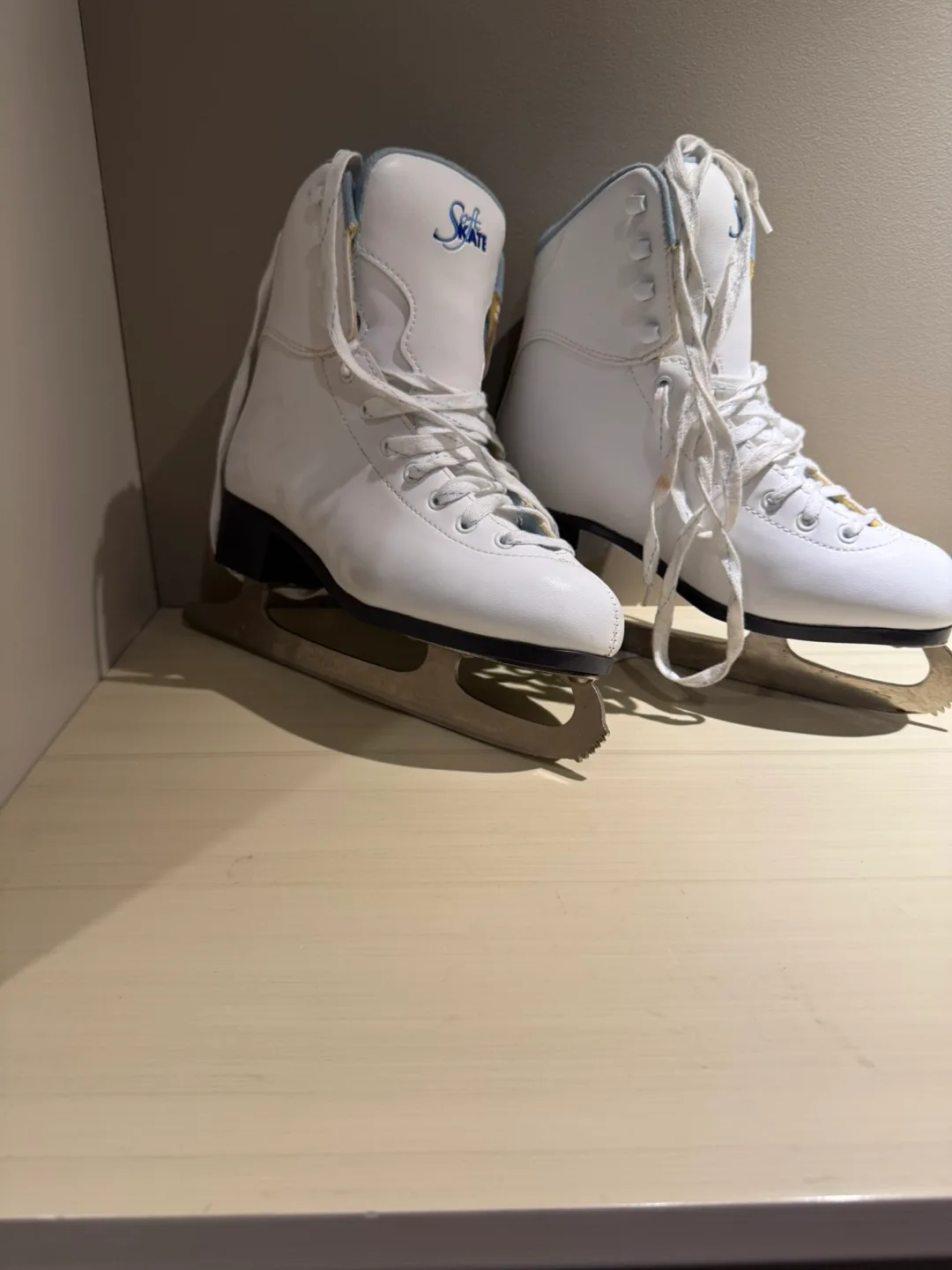 White Skate Ice Skates size 7 thumbnail
