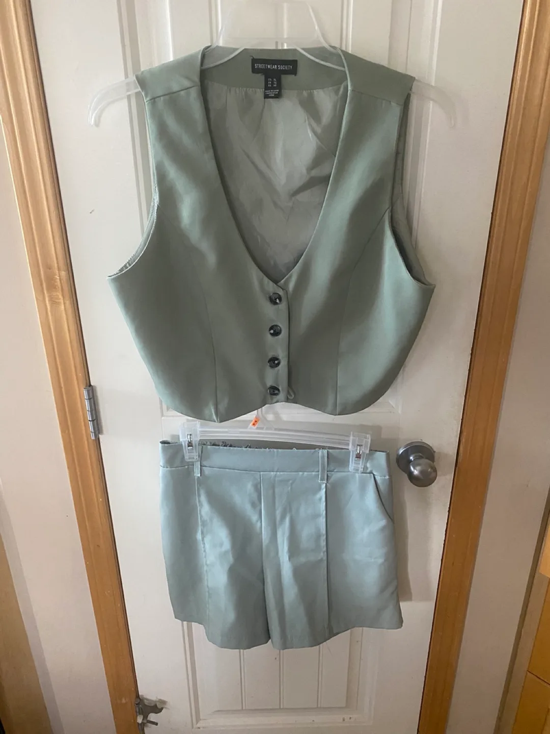 Streetwear Society Vest - Size XL and Shorts thumbnail