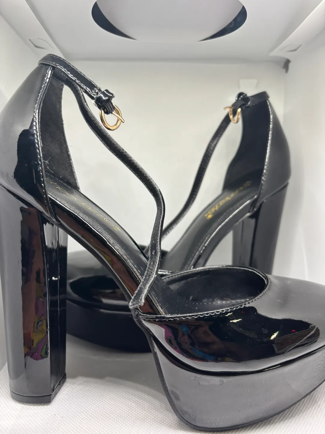 ShoeDazzle Sabrina Black Heels - Size 7 thumbnail