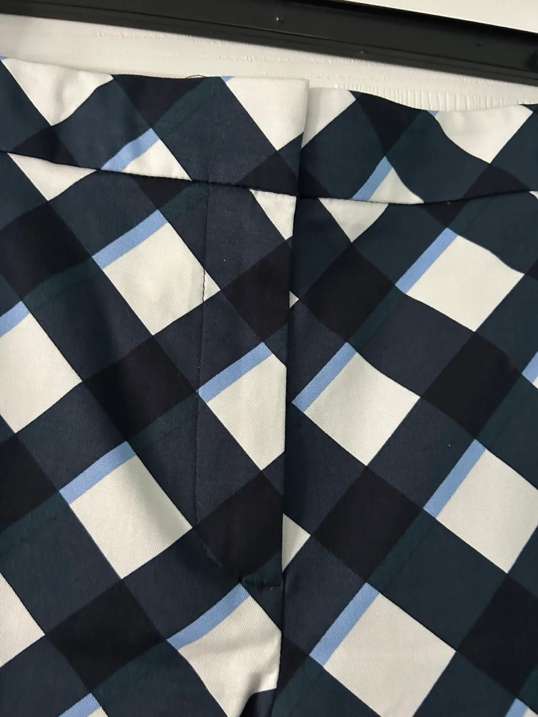 New Ann Taylor Shorts - Size 14 image indicator(4)