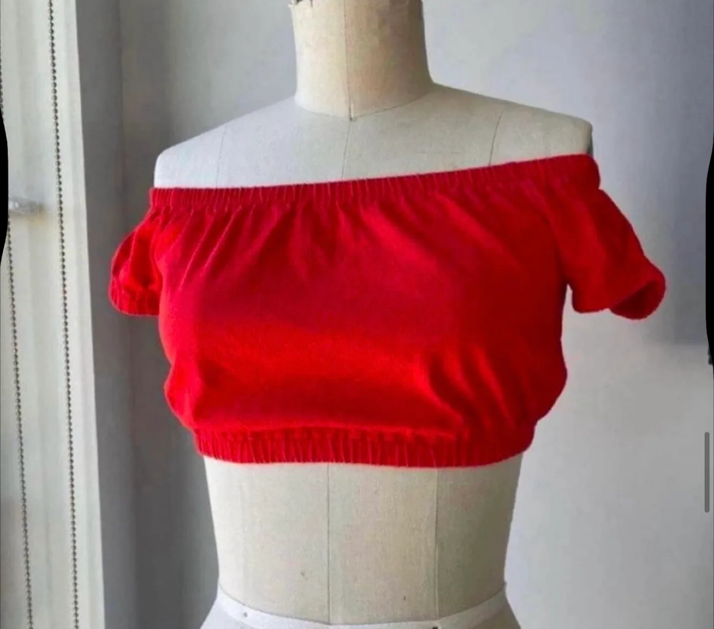 Aritzia Wilfred Top size xxs thumbnail