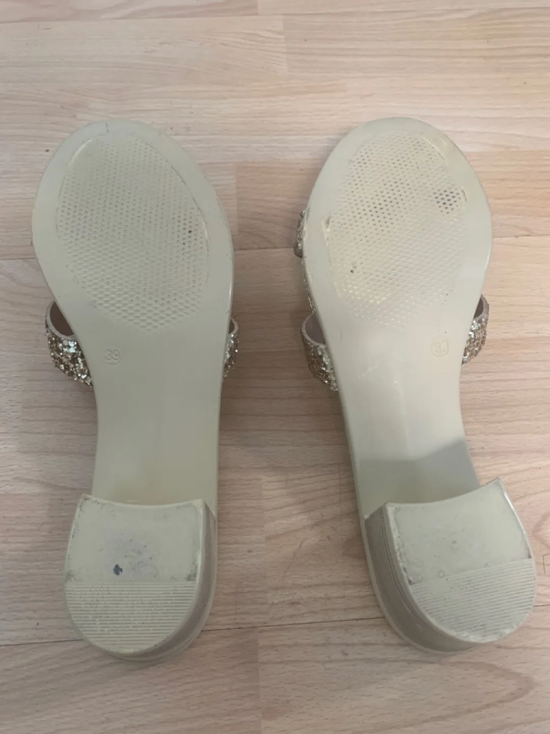 Glittery Gold Sandals - Size 39 image indicator(3)
