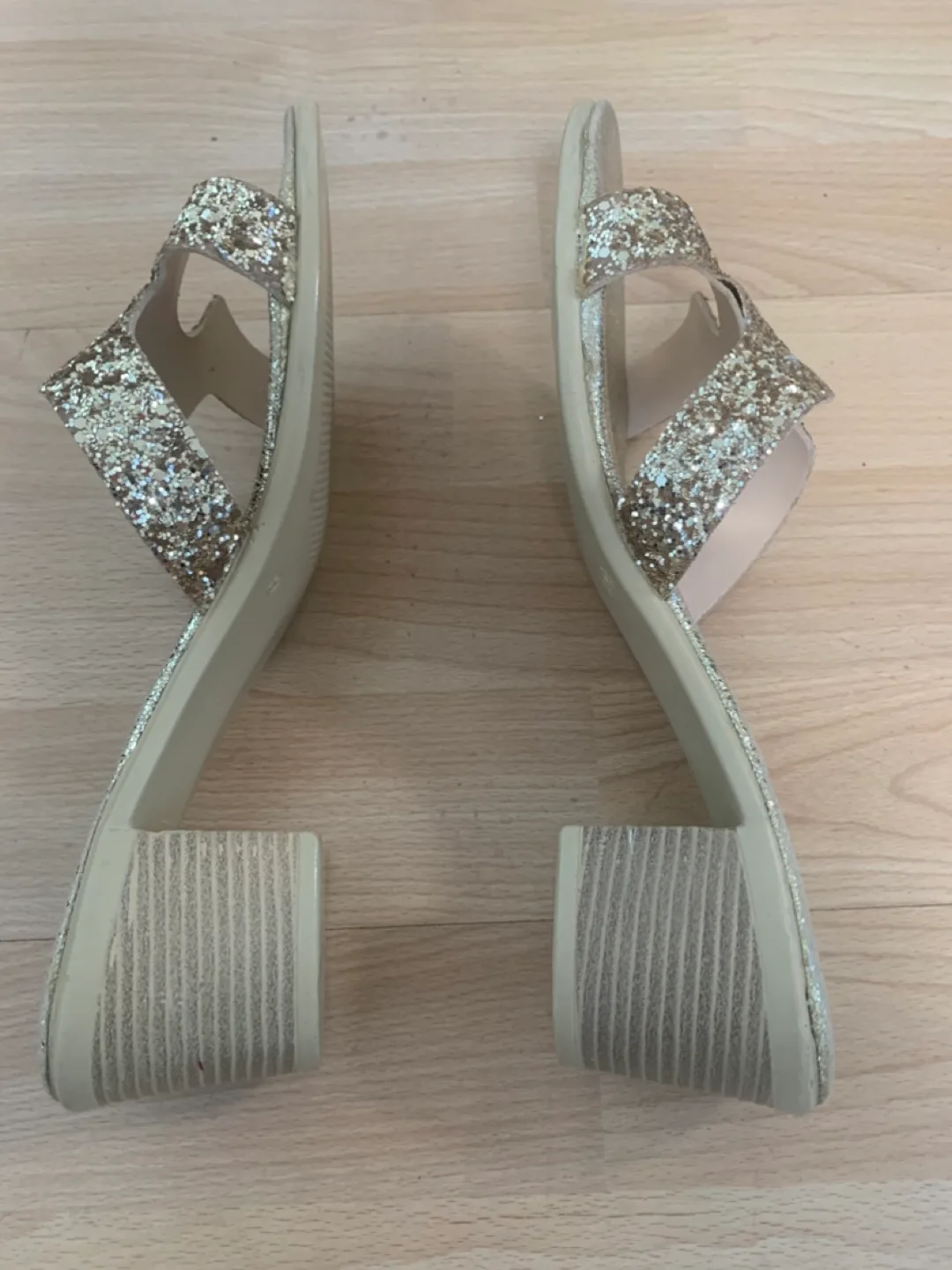 Glittery Gold Sandals - Size 39 image indicator(4)