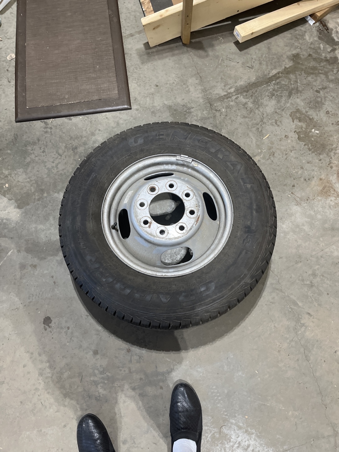General Duragen LT225/75R16 Tire with Rim