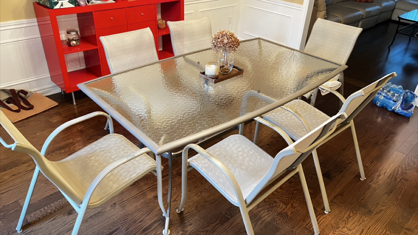 Patio Table with 6 Chairs + floor base - Glass Top