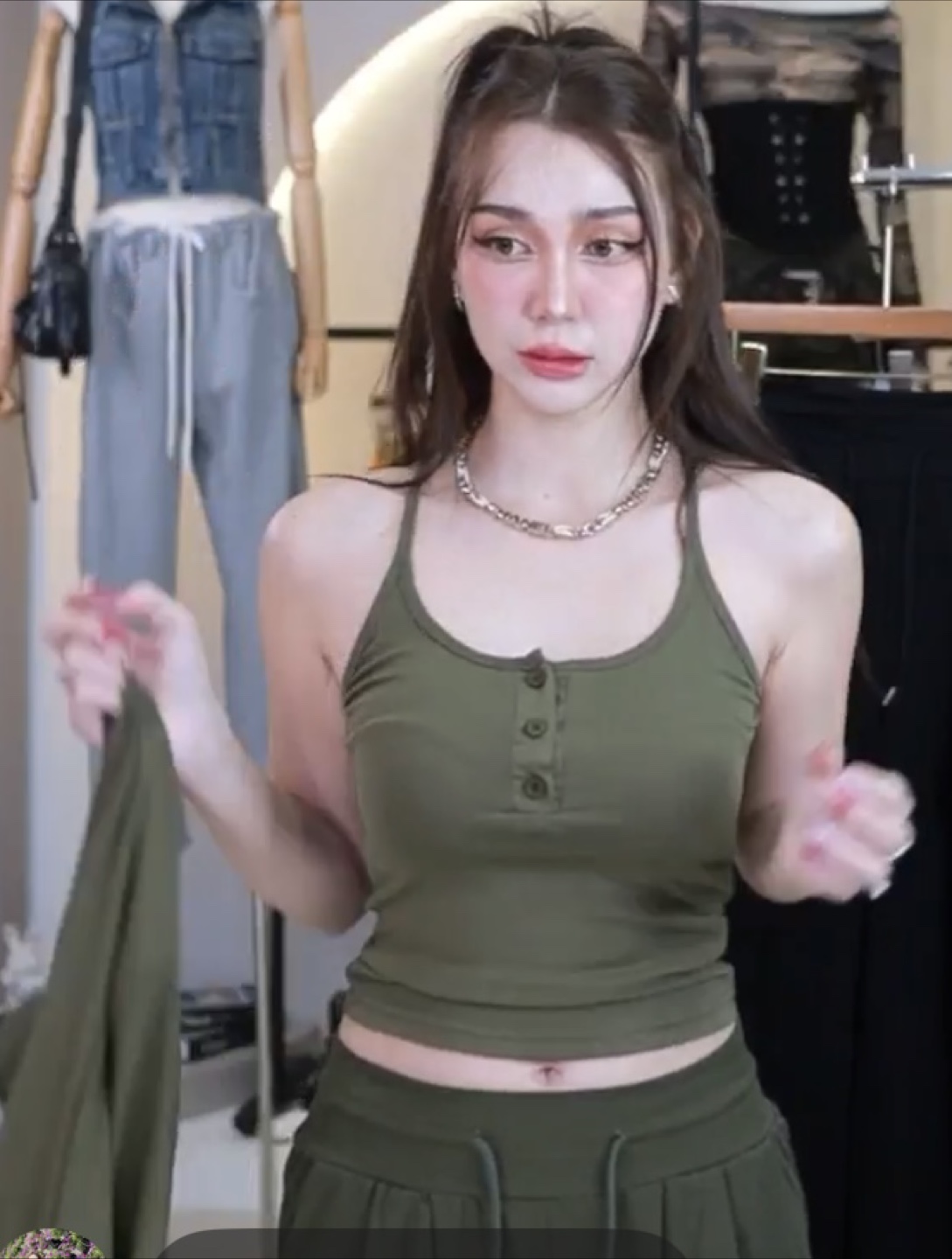 Green 3-piece set: long sweatpants, camisole and shirt - photo 2