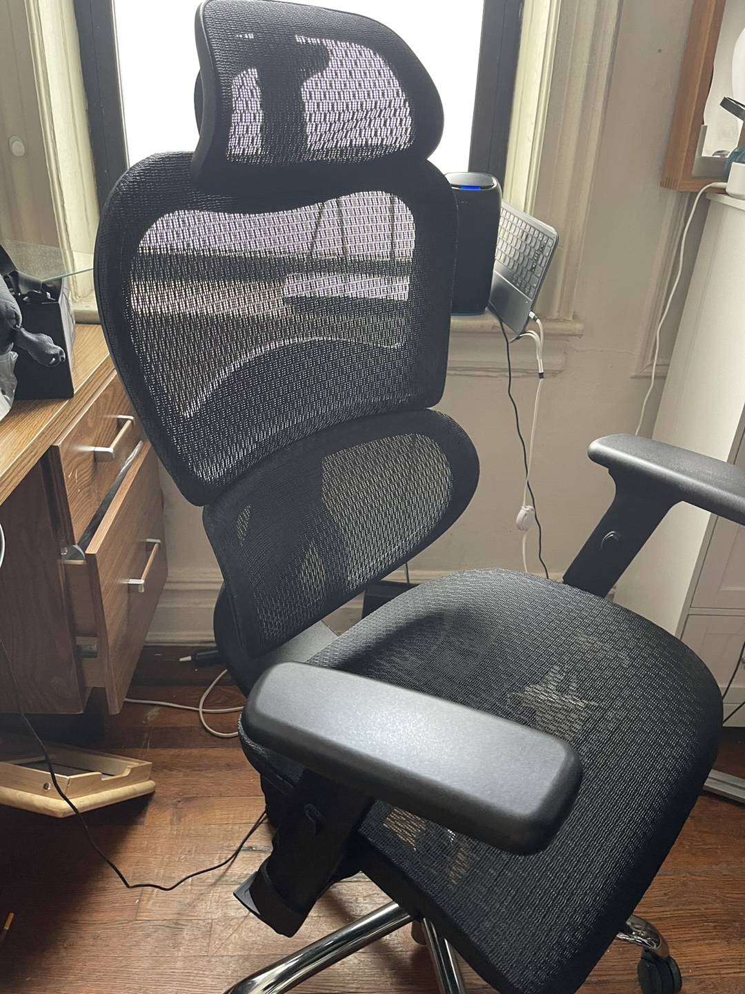 Mesh Office Chair [IN GREAT CONDITION]