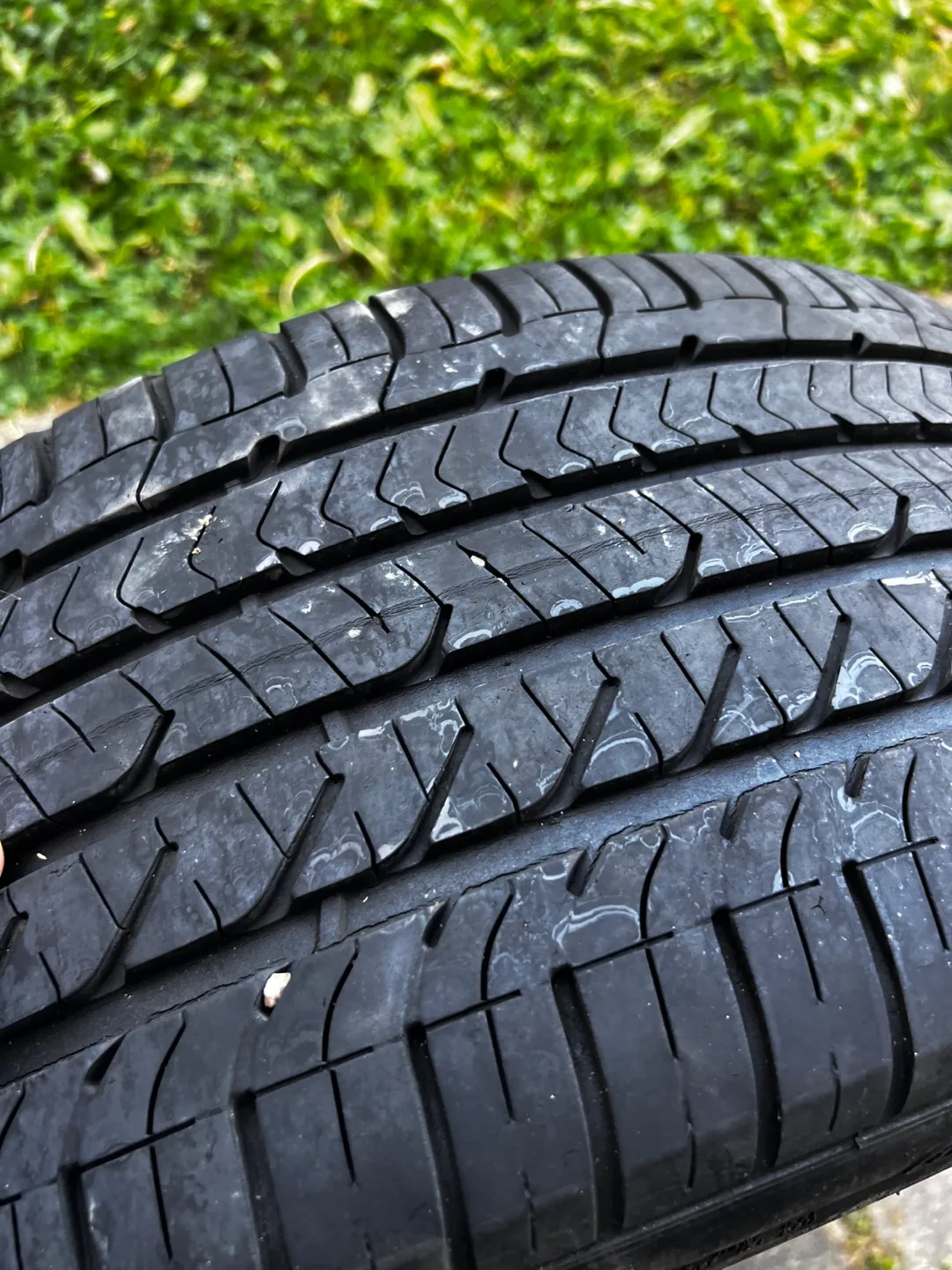 19 inch Rims with tires, 255/40/19new tires. 5x100 image indicator(2)