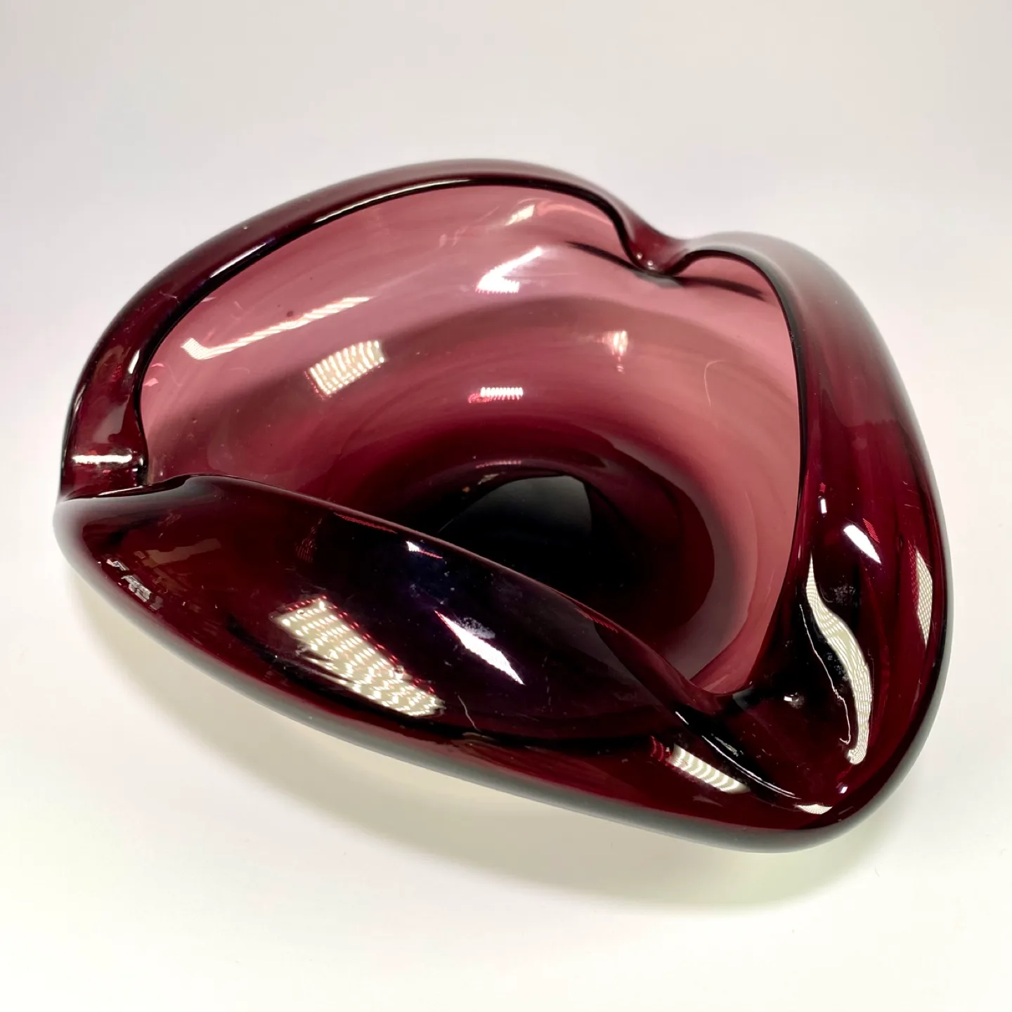 Vintage Art Glass Ashtray thumbnail