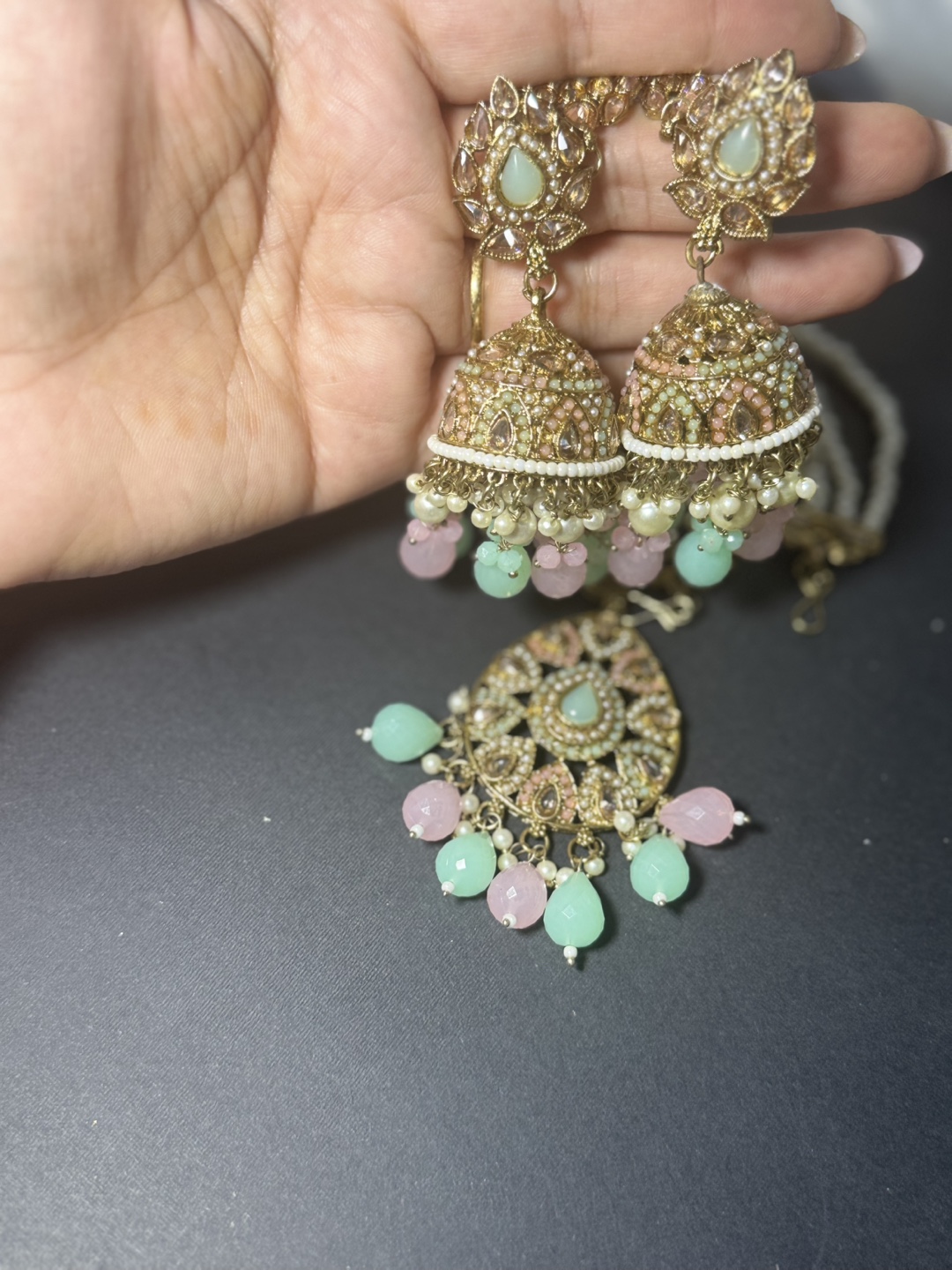 Jhumka Earrings with Tikka Set - photo 2